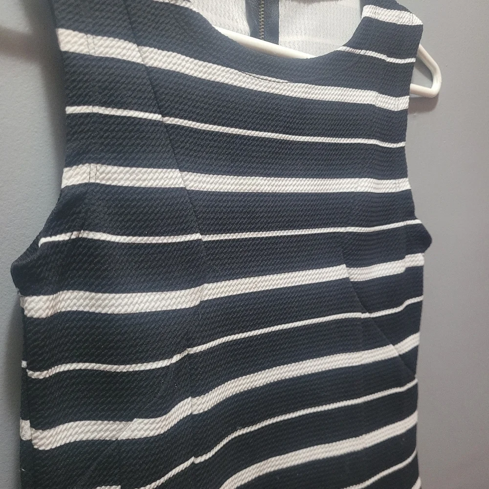Pimkie Collection blk/wht stripe dress S - Picture 6 of 10